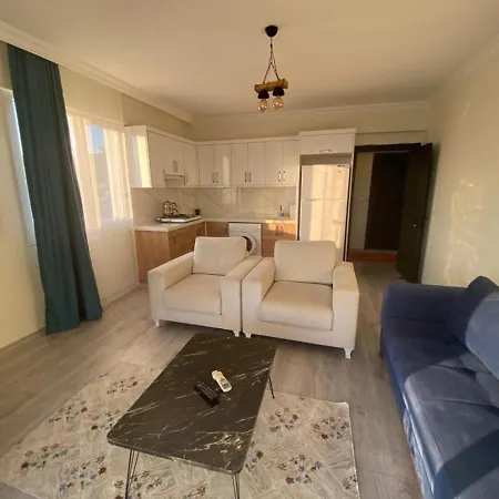 Apartment Charming Flat With Nice View And Garden In