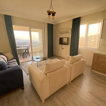 Charming Flat With Nice View And Garden In Διαμέρισμα *